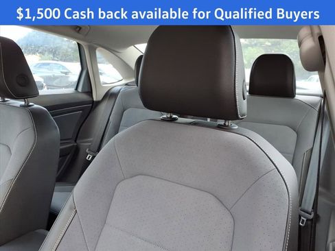 New 2025 Volkswagen Jetta SE image 16