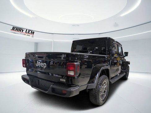 Certified 2022 Jeep Gladiator Overland image 3
