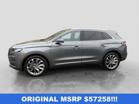 Used 2023 Lincoln Nautilus Reserve AWD/4WD image 2