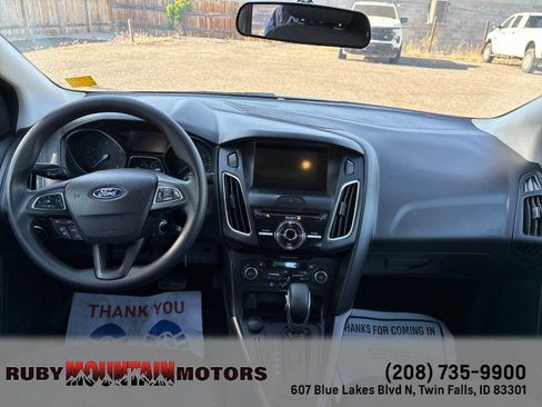 Used 2018 Ford Focus SEL FWD image 19