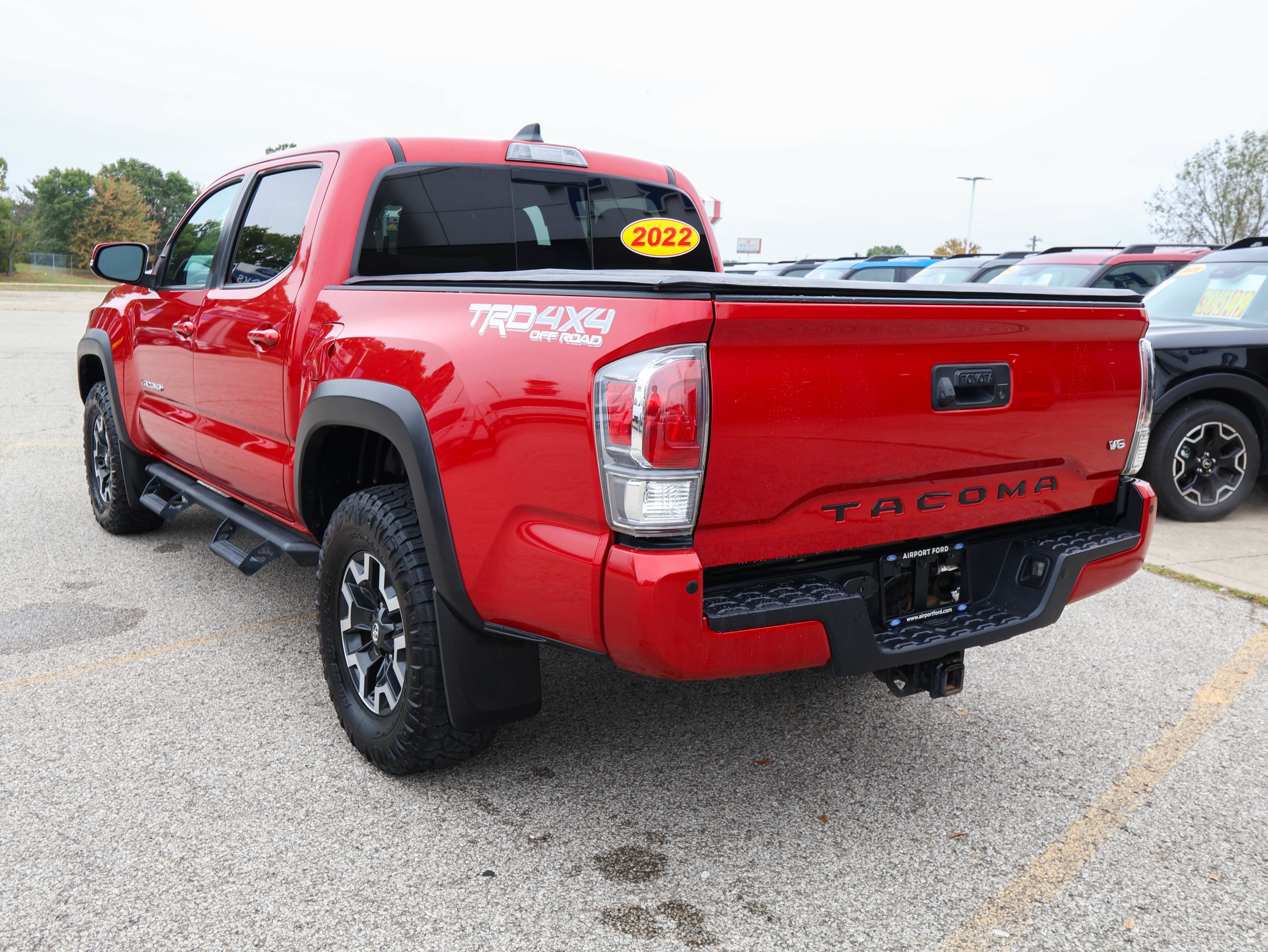 Used 2022 Toyota Tacoma TRD Off-Road w/ Technology Package AWD/4WD image 3