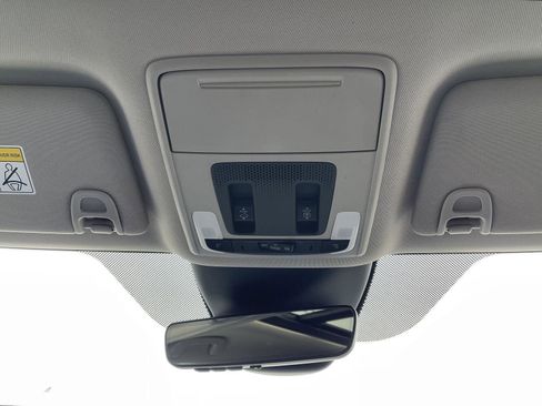 Used 2023 Honda Pilot Elite image 12