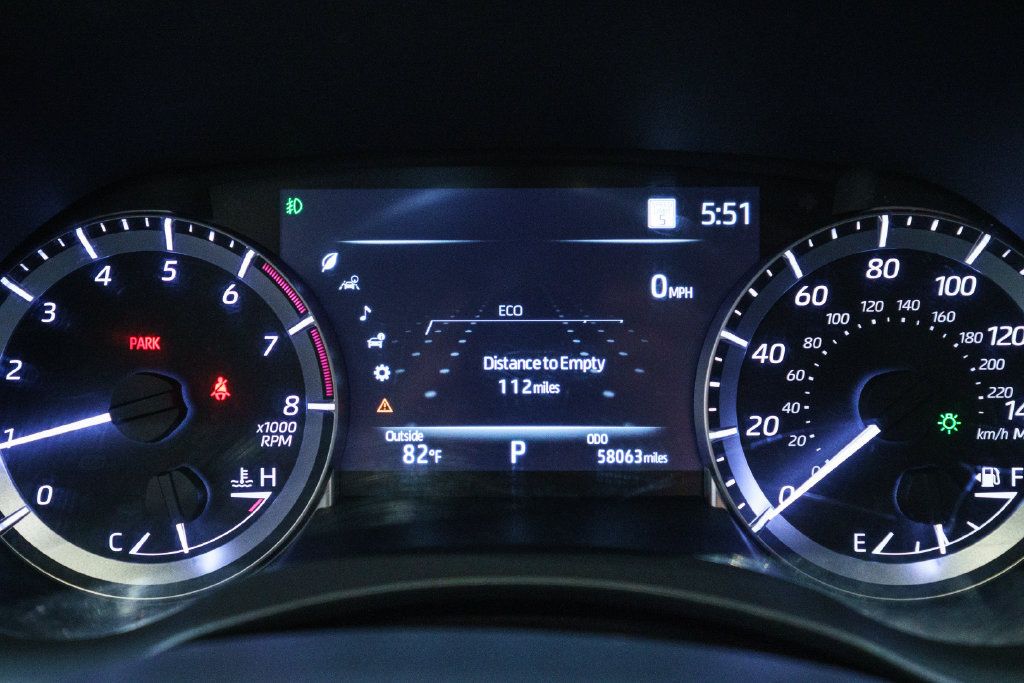 Used 2023 Toyota Highlander LE FWD image 14