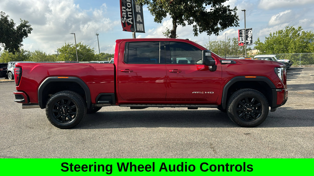 Used 2025 GMC Sierra 2500 AT4 w/ AT4 Premium Plus Package AWD/4WD image 8