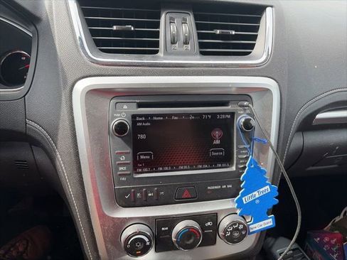 Used 2015 GMC Acadia SLE FWD image 6