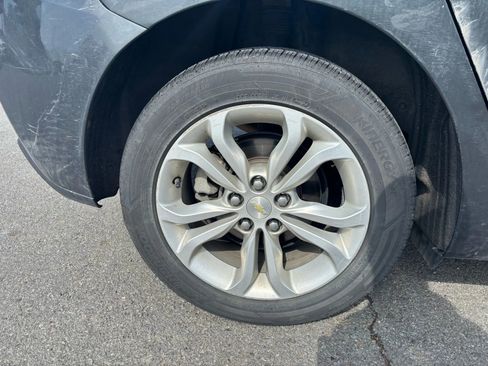 Used 2019 Chevrolet Cruze LT image 5