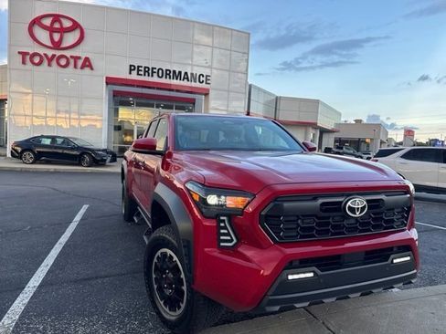 Certified 2025 Toyota Tacoma TRD Off-Road w/ TRD Off Road Upgrade Package AWD/4WD image 21