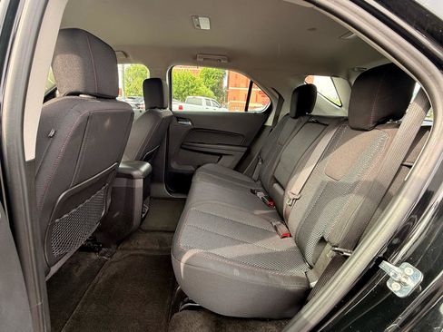 Used 2017 Chevrolet Equinox LS FWD image 9