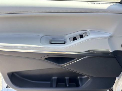 New 2026 Lincoln Navigator L Premier AWD/4WD image 21