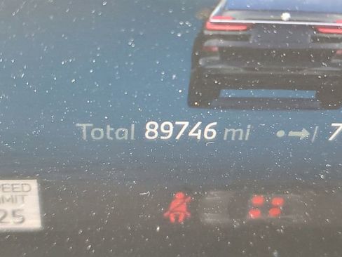 Used 2024 BMW X7 M60i w/ Executive Package image 20