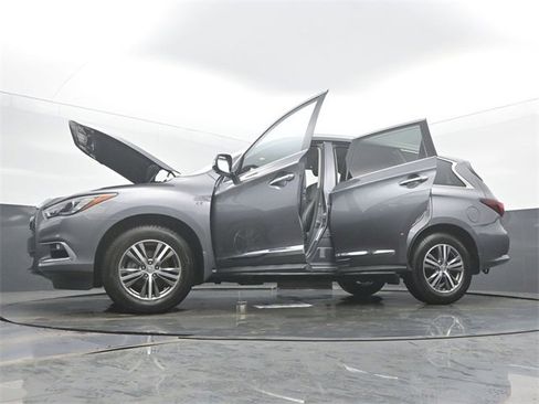 Used 2020 INFINITI QX60 Luxe w/ Essential Package image 61