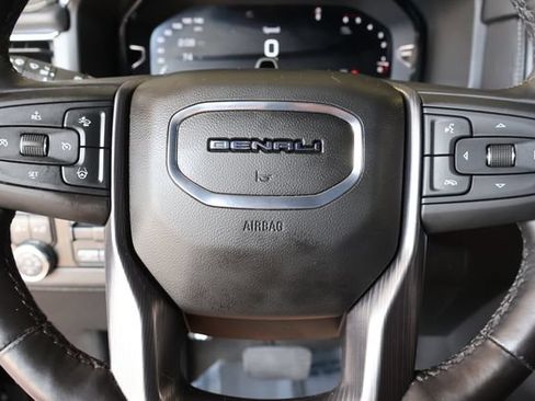Used 2023 GMC Yukon Denali Ultimate AWD/4WD image 29