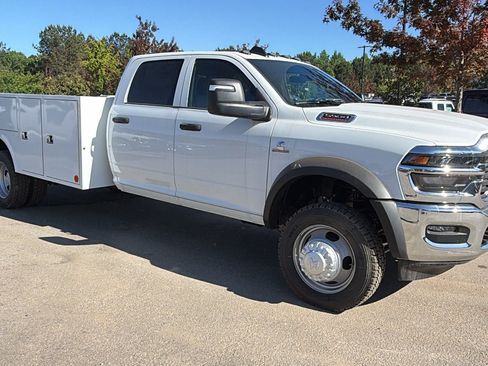 New 2026 RAM 5500 Tradesman w/ Chrome Appearance Group AWD/4WD image 5