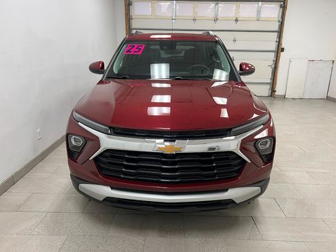 Used 2025 Chevrolet TrailBlazer LT FWD image 10