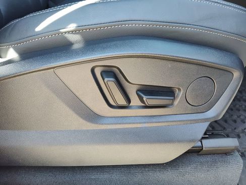 Certified 2025 Audi Q7 2.0T Premium w/ Convenience Package image 33