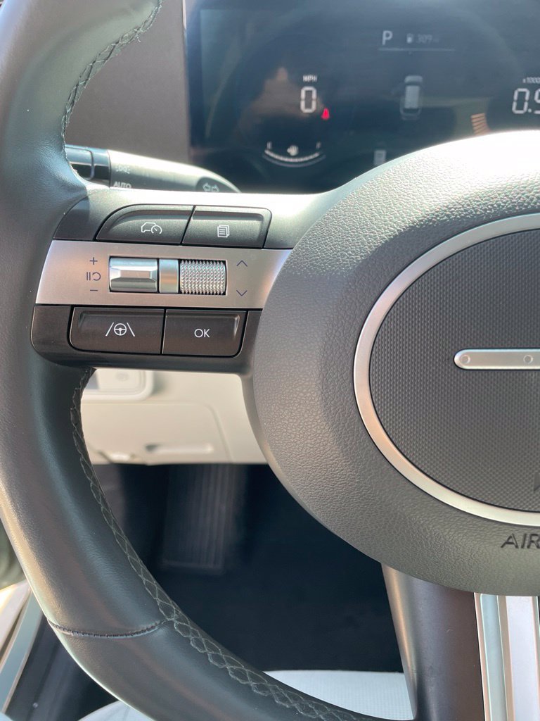 Used 2024 Hyundai Kona SEL FWD image 15