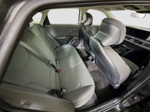 Used 2025 Kia K4 FWD image 17