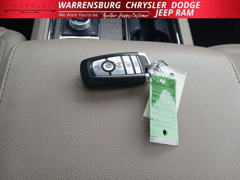 Used 2024 Ford Expedition Max Limited image 31