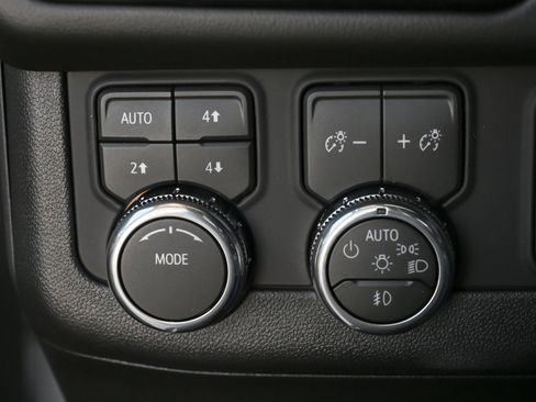 New 2026 GMC Yukon XL Elevation w/ Elevation Premium Package image 30