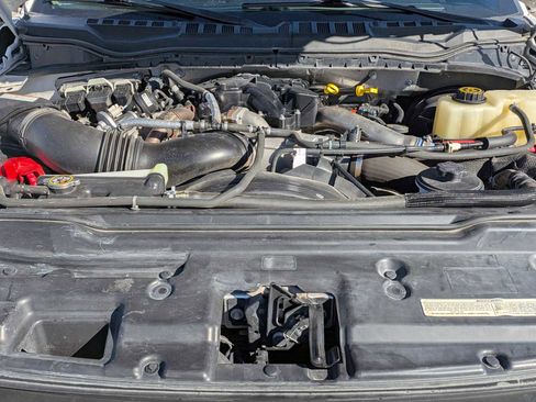 Used 2019 Ford F350 Lariat AWD/4WD image 13