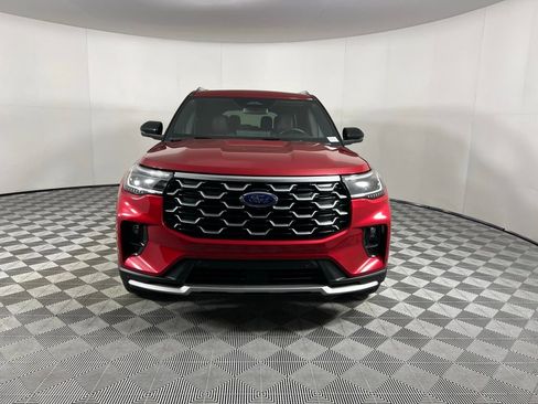 Used 2025 Ford Explorer Platinum w/ Ultimate Package image 7