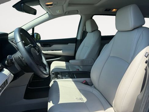 Used 2025 Honda Odyssey EX-L image 9