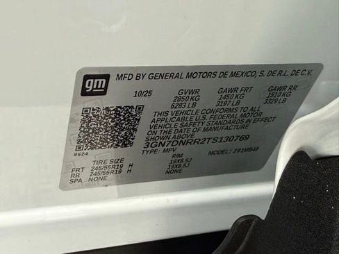 New 2026 Chevrolet Equinox EV LT image 39