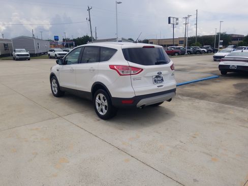 Used 2016 Ford Escape SE FWD image 5