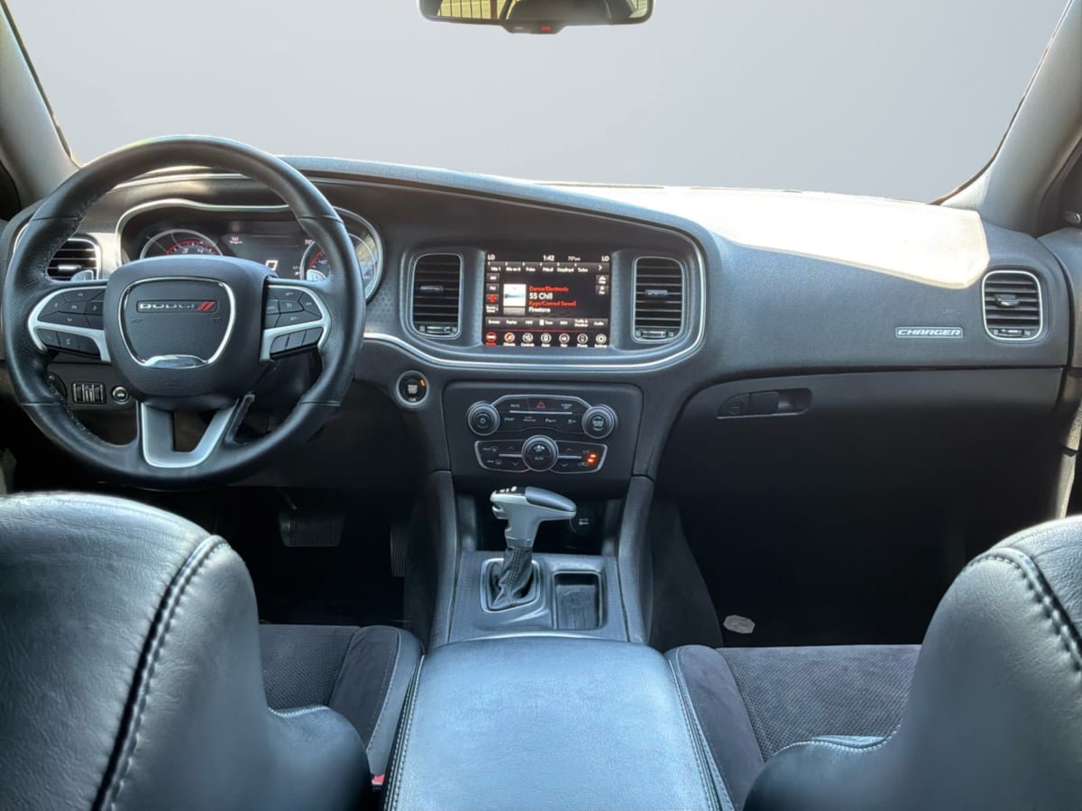 Used 2018 Dodge Charger GT AWD/4WD image 10