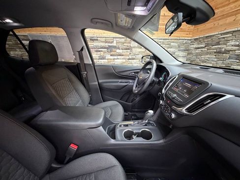 Used 2021 Chevrolet Equinox LT AWD/4WD image 14