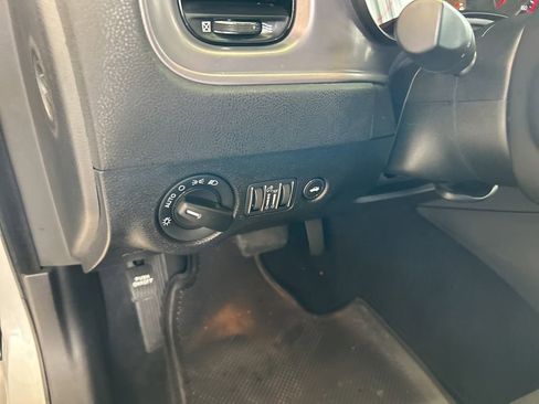 Used 2023 Dodge Charger R/T w/ Blacktop Package image 40