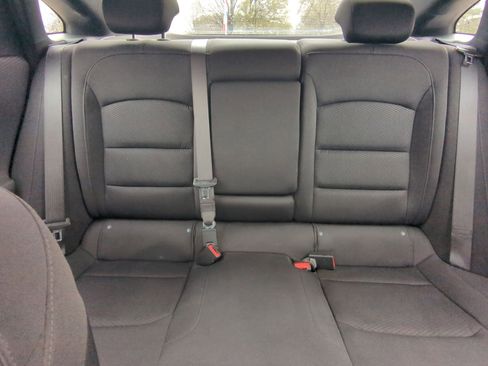 Used 2021 Chevrolet Malibu LT image 21