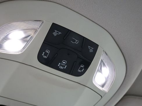 Used 2017 Chrysler Pacifica Touring-L Plus w/ Tire & Wheel Group FWD image 37