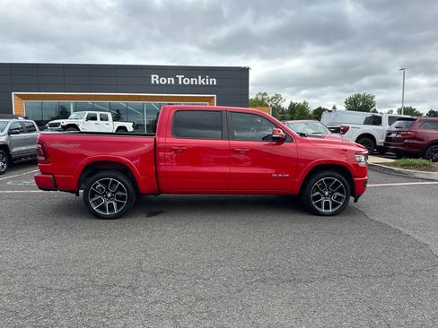 Used 2021 RAM 1500 Laramie AWD/4WD image 9