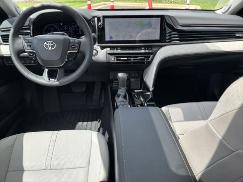 Used 2025 Toyota Camry XLE w/ Premium Plus Package FWD image 29