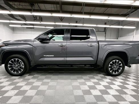 Used 2025 Toyota Tundra Limited AWD/4WD image 15