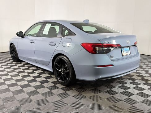 Used 2024 Honda Civic Sport image 2