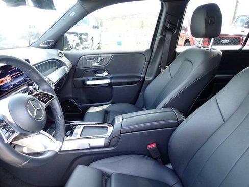 Used 2024 Mercedes-Benz GLB 250 4MATIC image 11