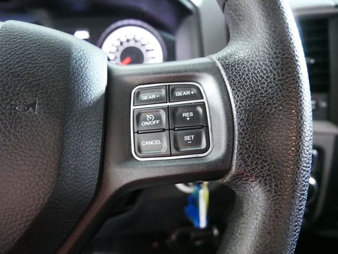 Used 2016 RAM 1500 Express AWD/4WD image 28