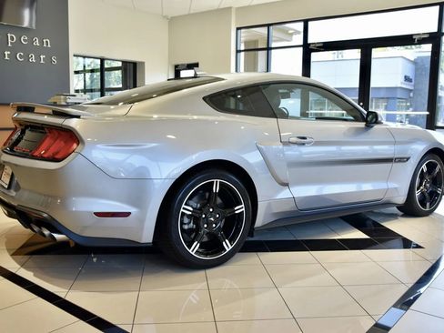 Used 2020 Ford Mustang GT Premium w/ Equipment Group 401A image 6