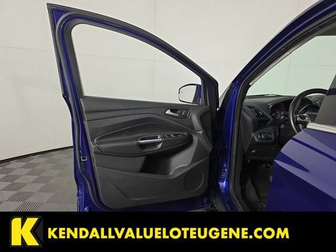 Used 2015 Ford Escape SE w/ Equipment Group 201A AWD/4WD image 21