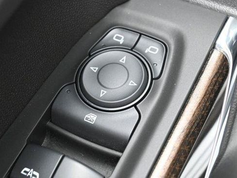 Used 2020 Chevrolet Silverado 1500 RST AWD/4WD image 12