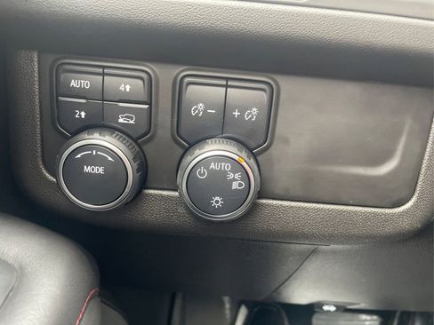 Used 2021 Chevrolet Tahoe RST image 15