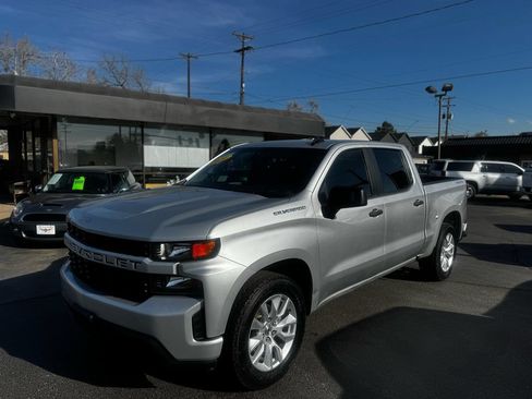 Used 2022 Chevrolet Silverado 1500 Custom w/ Safety Confidence Package AWD/4WD image 2