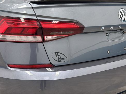 Used 2020 Volkswagen Passat 2.0T R-Line image 37