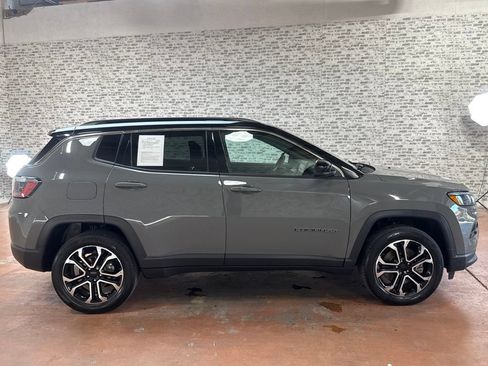 Used 2023 Jeep Compass Limited AWD/4WD image 8