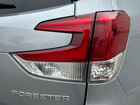 Used 2022 Subaru Forester Limited AWD/4WD image 34