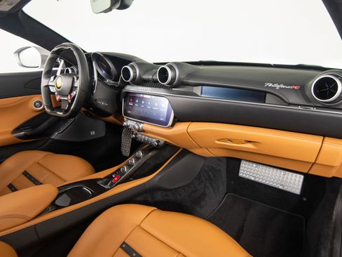 Certified 2023 Ferrari Portofino M RWD image 33