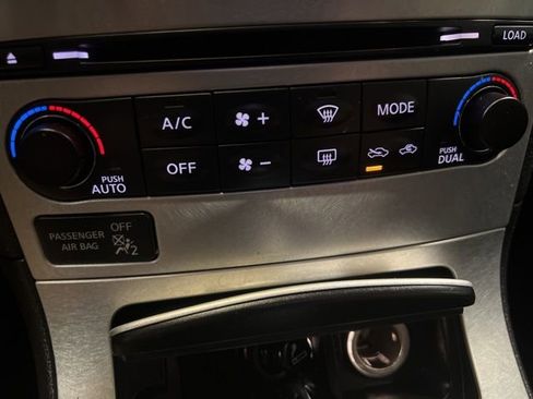 Used 2009 INFINITI G37 Journey w/ Premium Pkg image 30