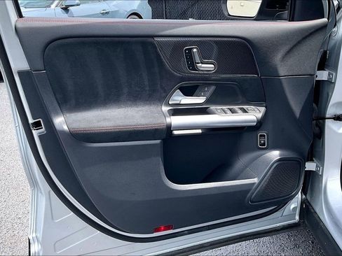 Used 2023 Mercedes-Benz GLA 35 AMG 4MATIC image 18